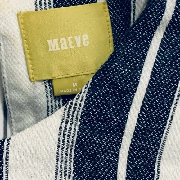 Anthropologie Maeve embroidered boho split back Top M - Picture 3 of 5